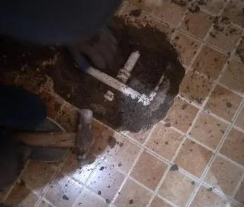 石楼卫生间漏水维修公司为您分享下卫生间渗水如何处理及注意事项